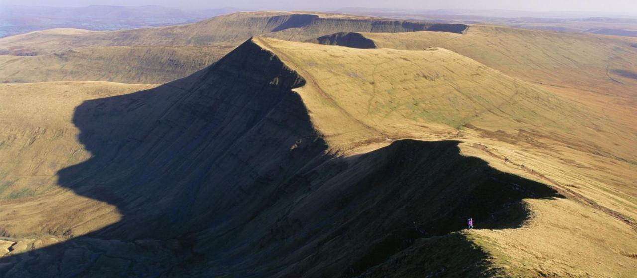 Entire Venue With Accommodation Sleeps Up To 19 - Waterfall Country Escape Wales Coelbren Esterno foto