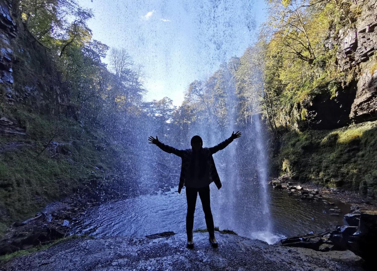 Entire Venue With Accommodation Sleeps Up To 19 - Waterfall Country Escape Wales Coelbren Esterno foto